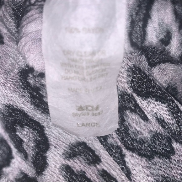 Entro Leopard Tunic V-Neck Blouse - Sz Large - Picture 6 of 6